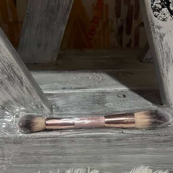 Double Ended Powder Brush - Picture 3 of 3